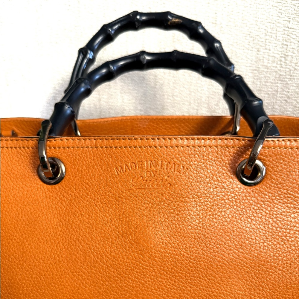 Gucci authentic satchel bag orange leather black bamboo handles with a strap - Picture 10 of 16